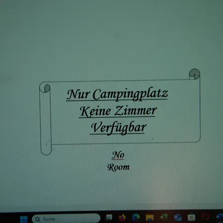 Weinberg-panorama- *