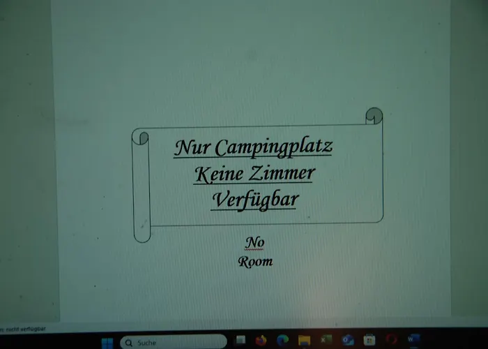 Weinberg-panorama- *